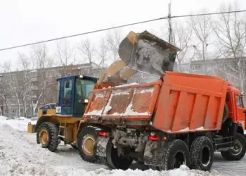 За сутки с улиц Казани вывезли 26,7 тысячи тонн снега