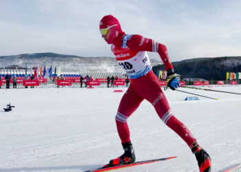 Большунов установил высокую планку в финальной гонке чемпионата России
