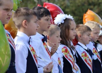 Родители казанских первоклассников подали более 2 тысяч заявлений за три дня